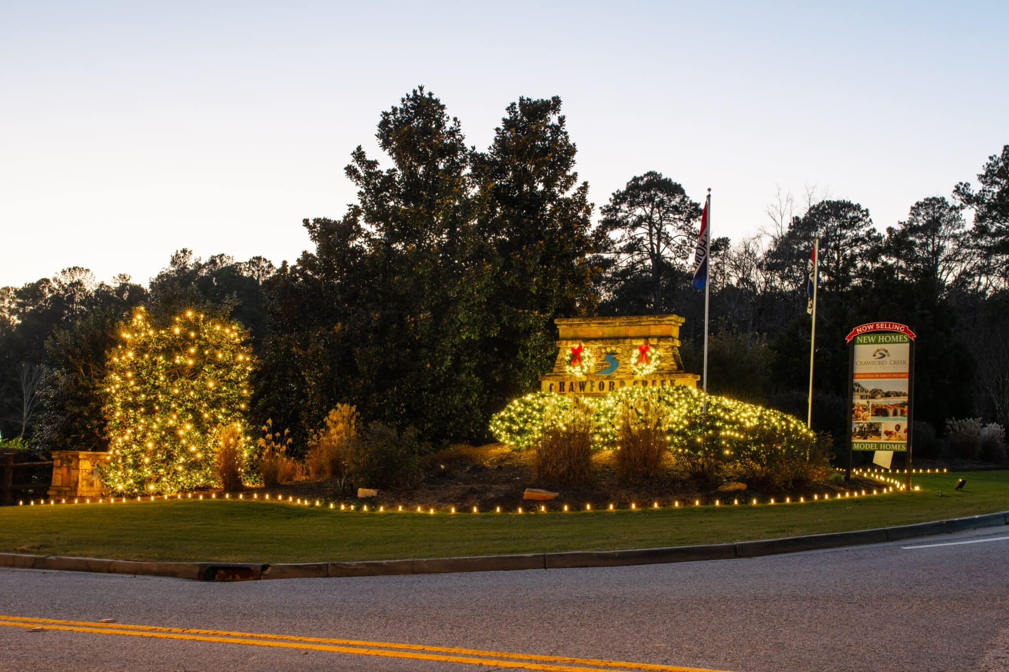 commercial christmas lighting