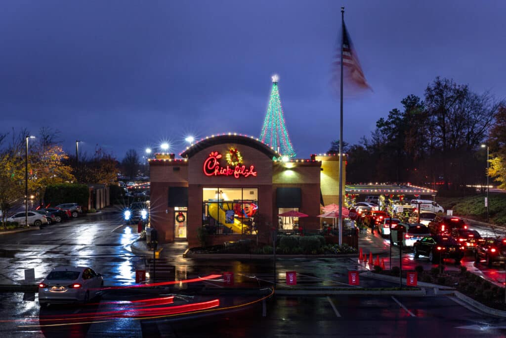 When Should Businesses Schedule Christmas Light Installation